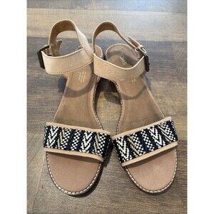 Toms Womens Tan Beige  Ankle Strap Low Heel Sandals Shoes size 9.5